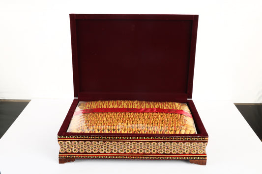 Inlaid Handpicked Pistachio (1.9kg)پسته دستچین منبت کاری شده (1.9 کیلوگرم)