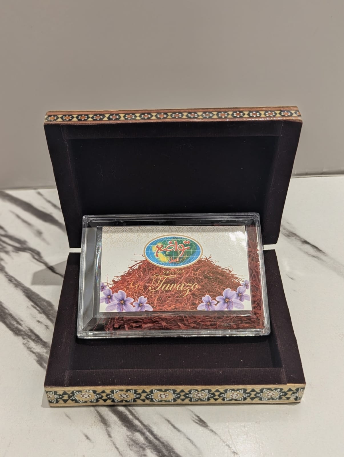 Saffron Tavazo in Khatam Box (5g) زعفران توازو در جعبه خاتم (5 گرم)